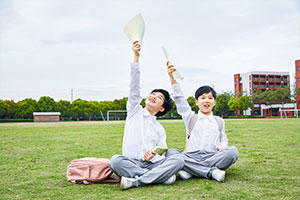 世界史在職研究生是以什么形式進行招生的？